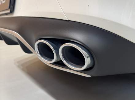 Mercedes-Benz - E-class