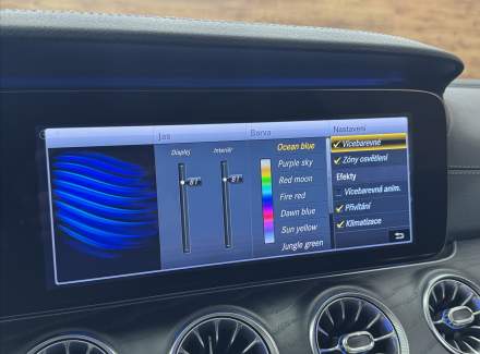 Mercedes-Benz - E-class