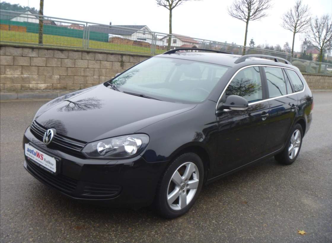 Volkswagen - Golf