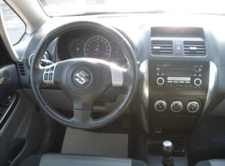 Suzuki - SX4