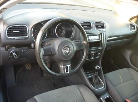 Volkswagen - Golf
