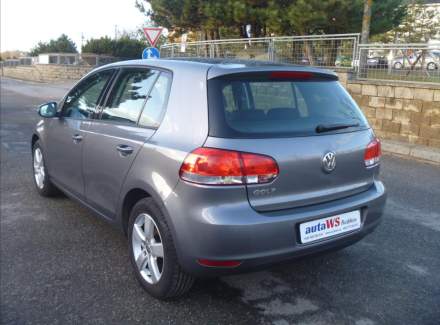 Volkswagen - Golf