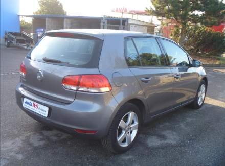 Volkswagen - Golf