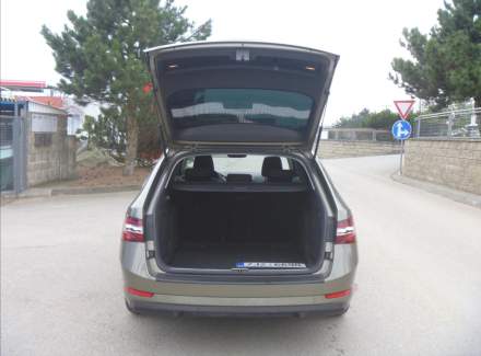 Škoda - Superb