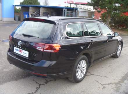 Volkswagen - Passat