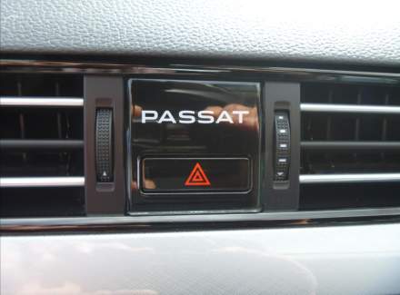 Volkswagen - Passat