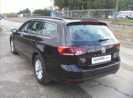 Volkswagen - Passat
