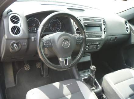 Volkswagen - Tiguan