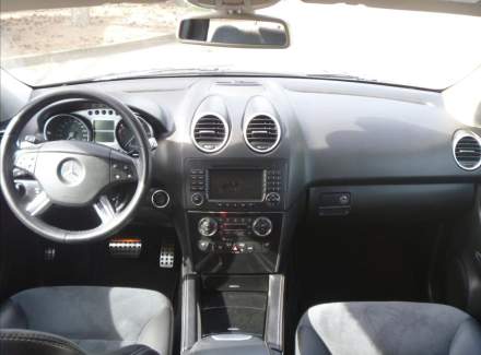 Mercedes-Benz - M-class