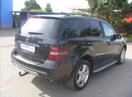 Mercedes-Benz - M-class