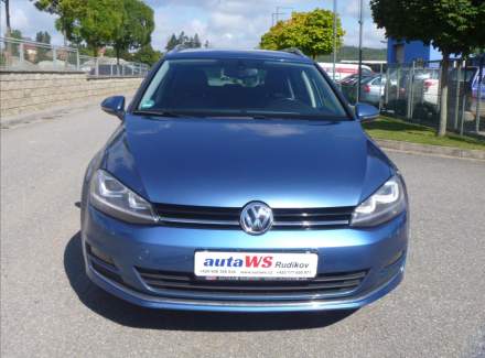Volkswagen - Golf