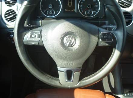 Volkswagen - Tiguan
