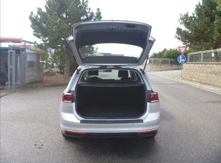 Volkswagen - Passat