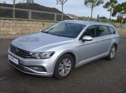 Volkswagen - Passat