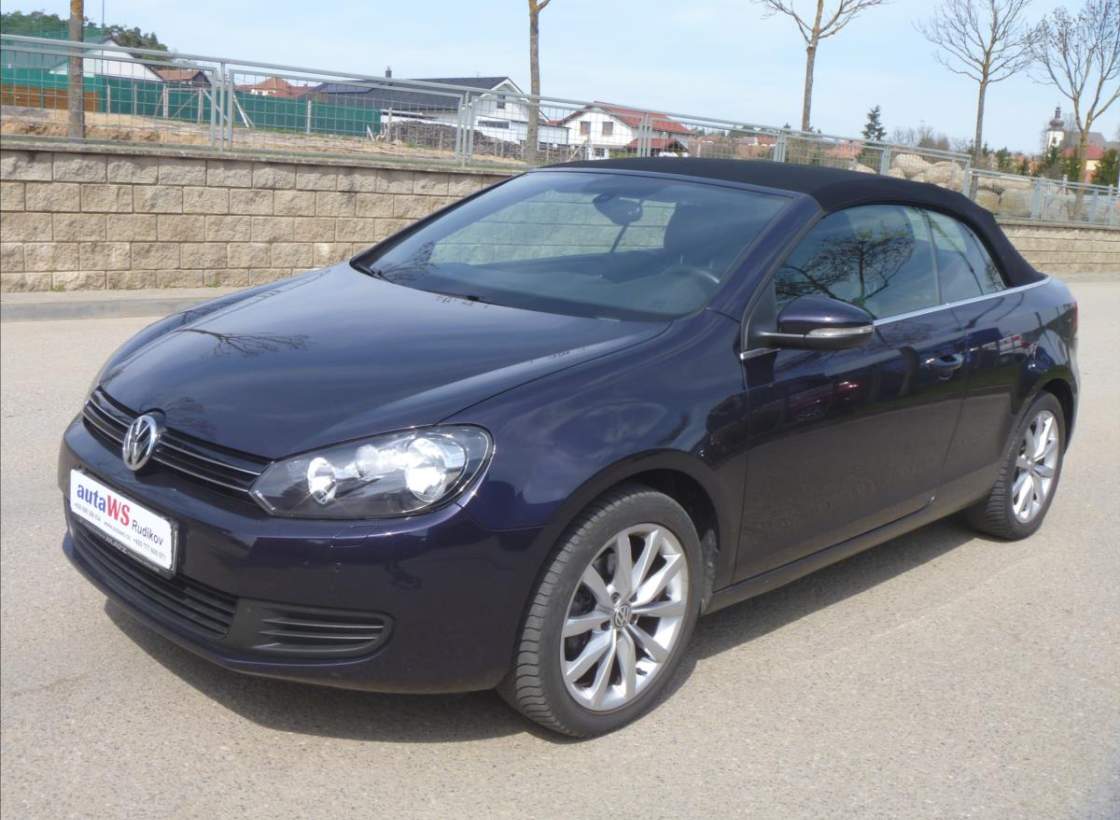 Volkswagen - Golf