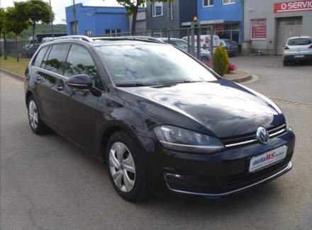 Volkswagen - Golf