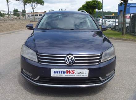 Volkswagen - Passat