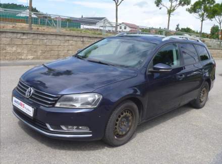 Volkswagen - Passat