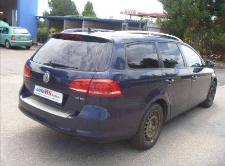 Volkswagen - Passat