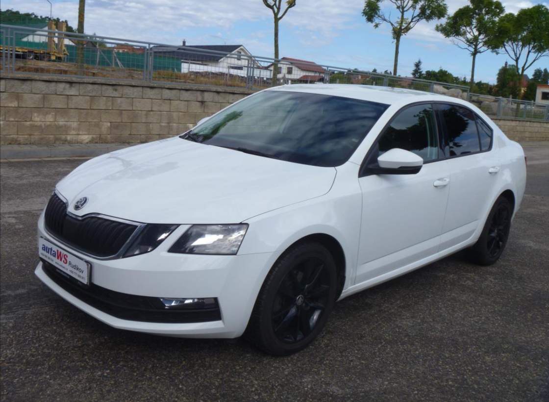 Škoda - Octavia