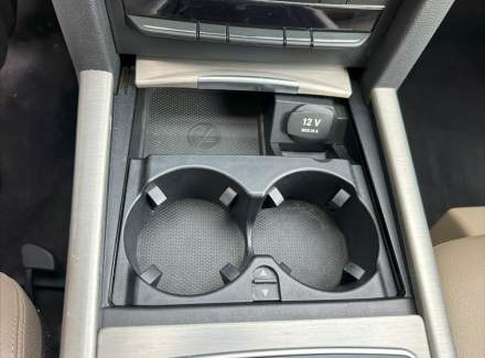 Mercedes-Benz - E-class