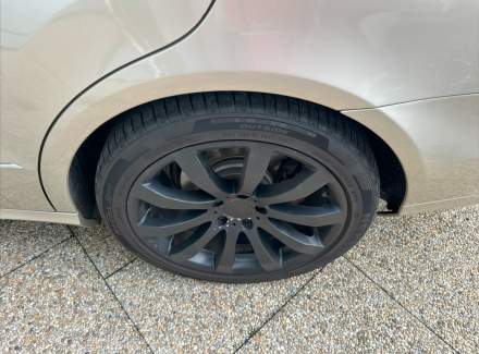 Mercedes-Benz - E-class