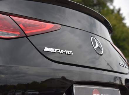 Mercedes-Benz - CLS