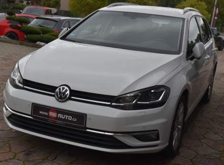 Volkswagen - Golf
