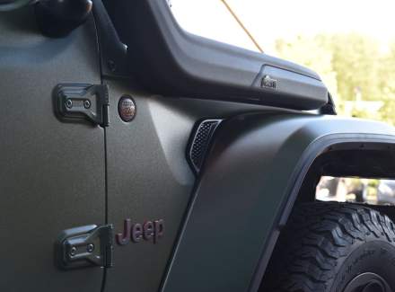 Jeep - Wrangler