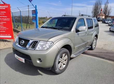 Nissan - Pathfinder