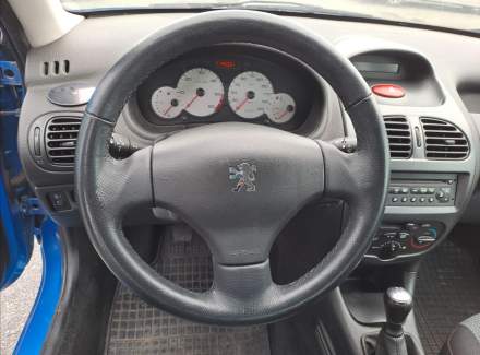 Peugeot - 206