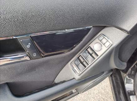 Mercedes-Benz - C-class