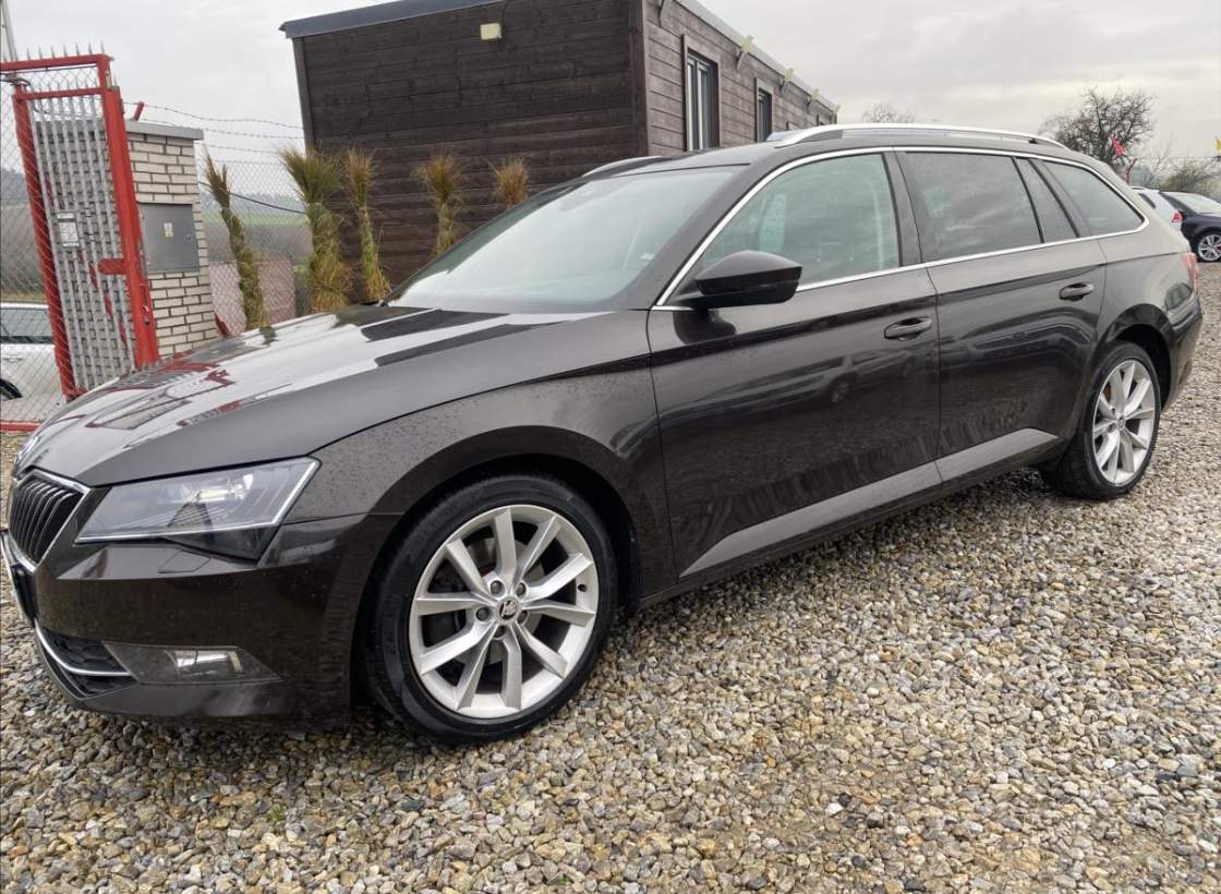 Škoda - Superb