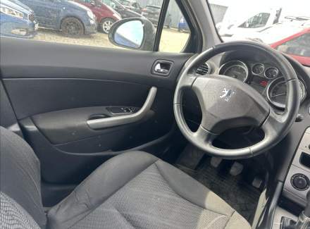 Peugeot - 308