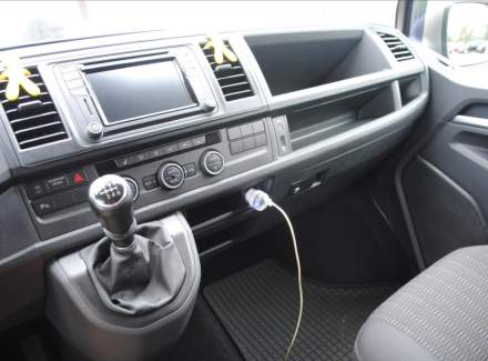 Volkswagen - Caravelle