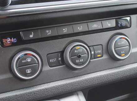 Volkswagen - Caravelle