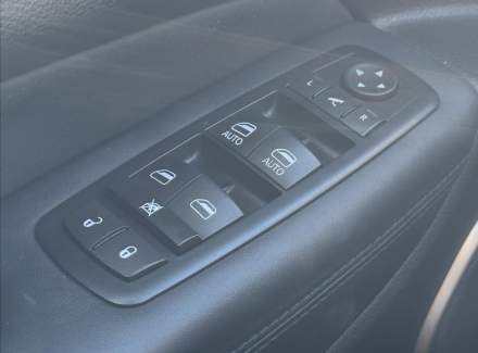 Jeep - Grand Cherokee