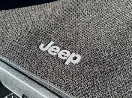 Jeep - Grand Cherokee