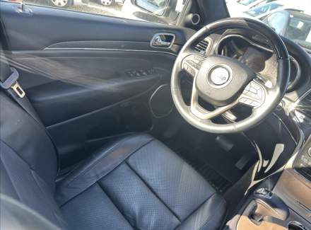 Jeep - Grand Cherokee