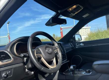 Jeep - Grand Cherokee