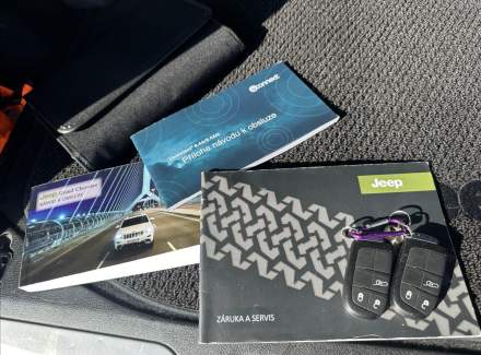 Jeep - Grand Cherokee