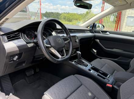 Volkswagen - Passat