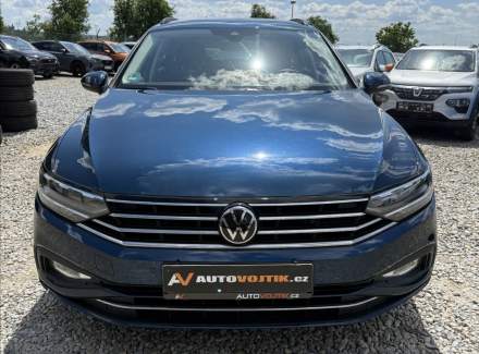 Volkswagen - Passat
