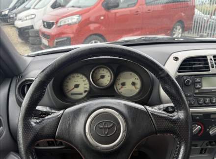 Toyota - RAV 4