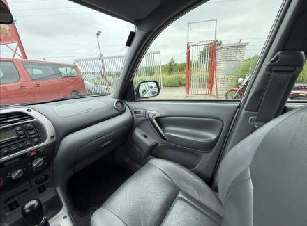 Toyota - RAV 4