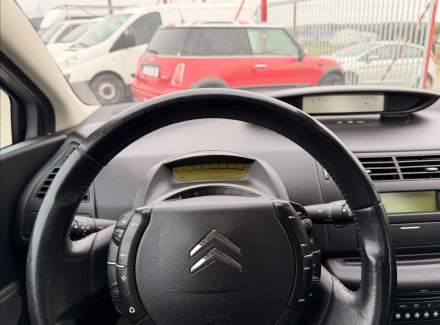 Citroën - C4