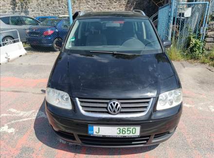 Volkswagen - Touran
