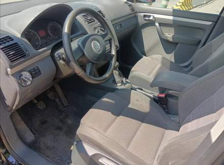 Volkswagen - Touran