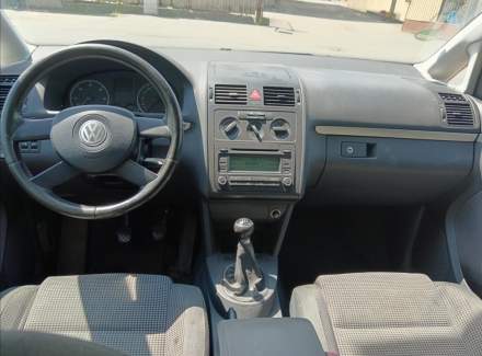 Volkswagen - Touran