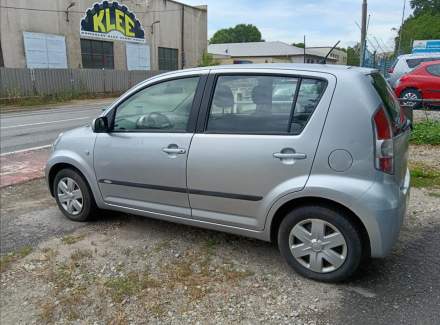Daihatsu - Sirion